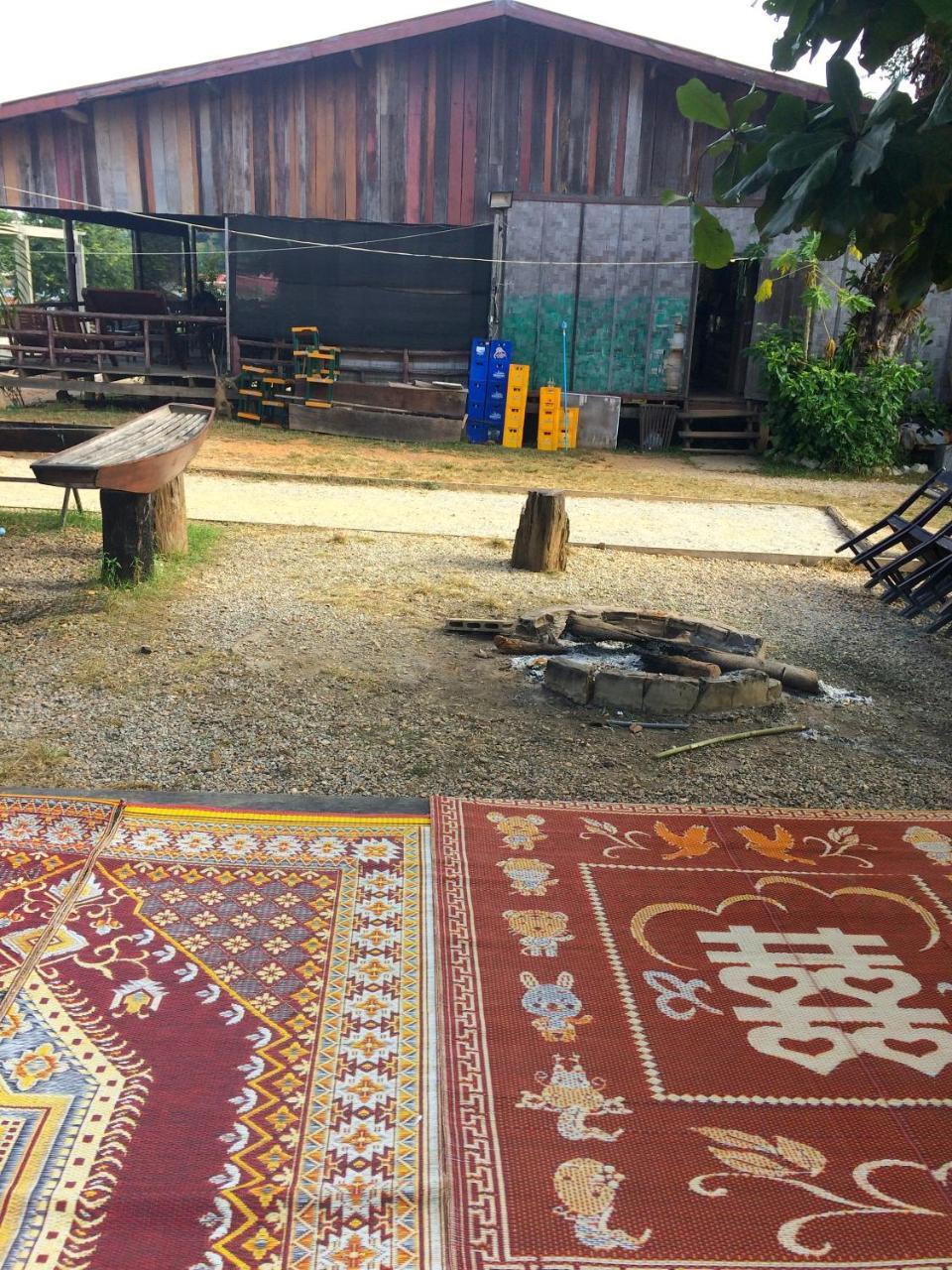 Sabaidee Guesthouse & Restaurant Nam Theun Exterior photo