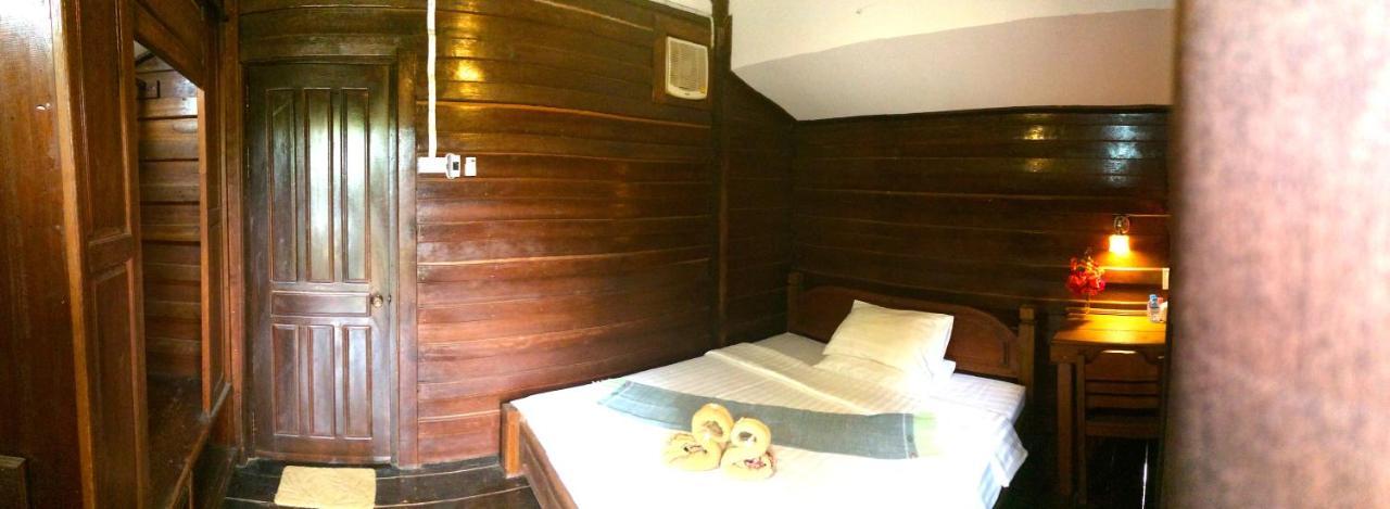 Sabaidee Guesthouse & Restaurant Nam Theun Exterior photo